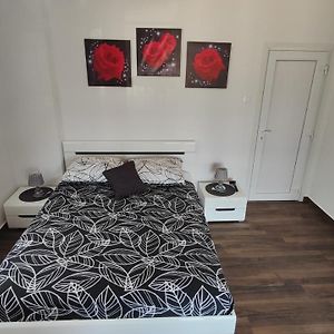 Camera con letto king size